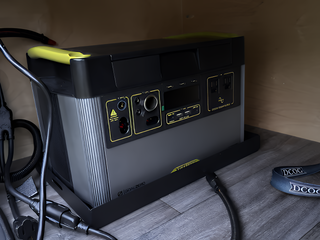 Goal Zero Yeti 1500X – 1,516Wh Portable Solar Power Station